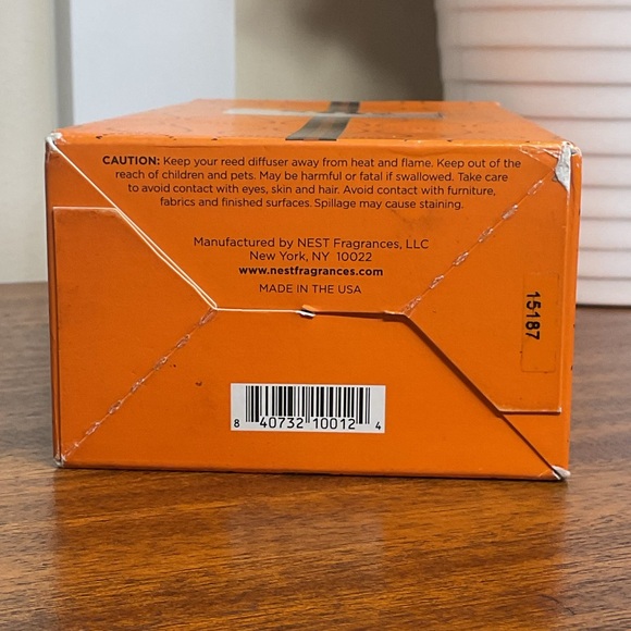 NEST Fragrances NEW Pumpkin Chai Candle Holder - Orange - Picture 3 of 3